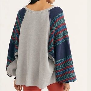 We the Free Gray Sweatshirt NavyRed Green Aztec Balloon Embroidered Sleeves